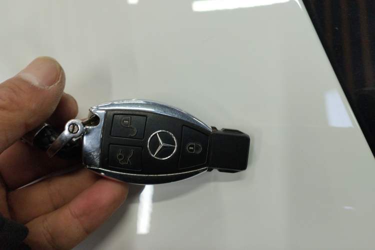 Used Mercedes-Benz C-Class 2017 C 200 station wagon Vehicle Key