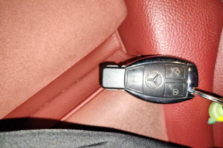 Used Mercedes-Benz C-Class 2017 C 200 Sport Edition Vehicle Key