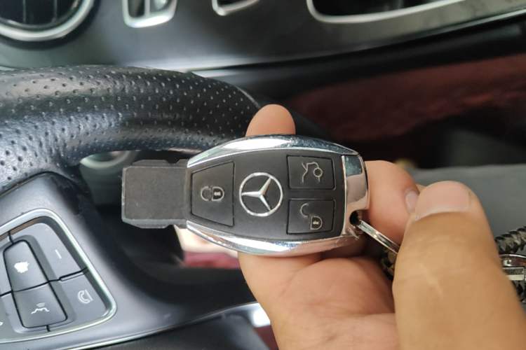 Used Mercedes-Benz C-Class 2017 Restyled C 180 L Fashion Edition Sport Version Vehicle Key