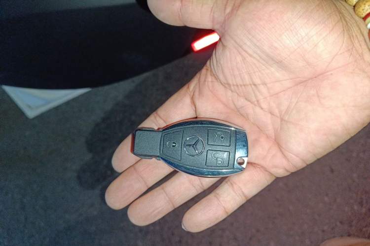 Used Mercedes-Benz C-Class 2017 Restyled C 200 Sport Edition Vehicle Key