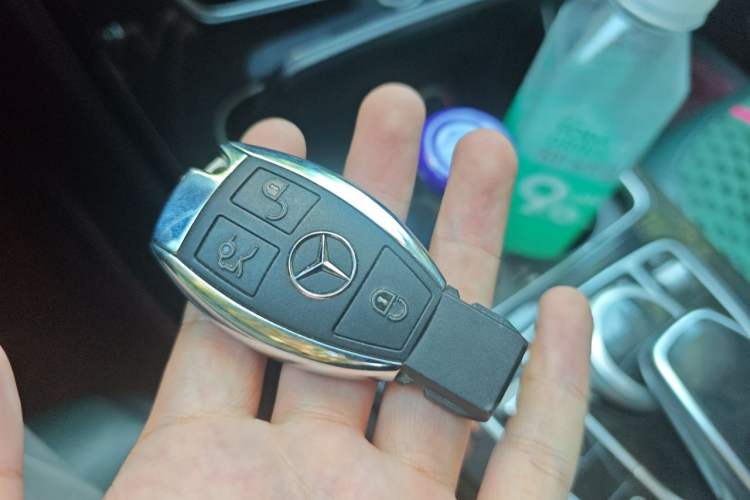 Used Mercedes-Benz C-Class 2017 C 200 L Sport Edition Vehicle Key