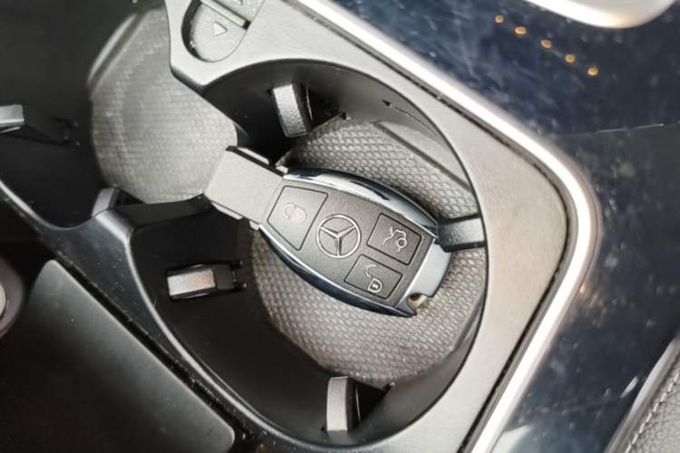 Used Mercedes-Benz C-Class 2017 C 200 Sport Edition Vehicle Key