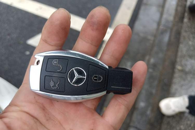 Used Mercedes-Benz C-Class 2017 C 200 Sport Edition Vehicle Key