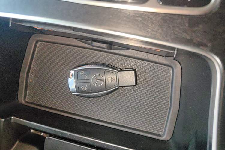 Used Mercedes-Benz C-Class 2017 C 200 L Sport Edition Vehicle Key