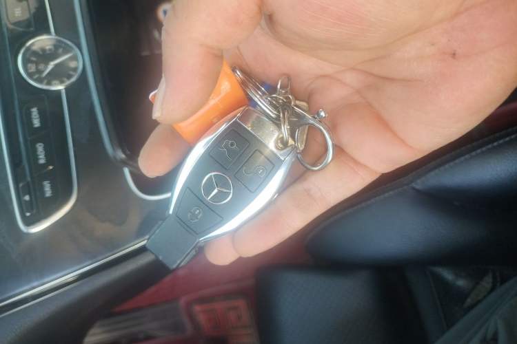 Used Mercedes-Benz C-Class 2017 C 200 L Sport Edition Vehicle Key