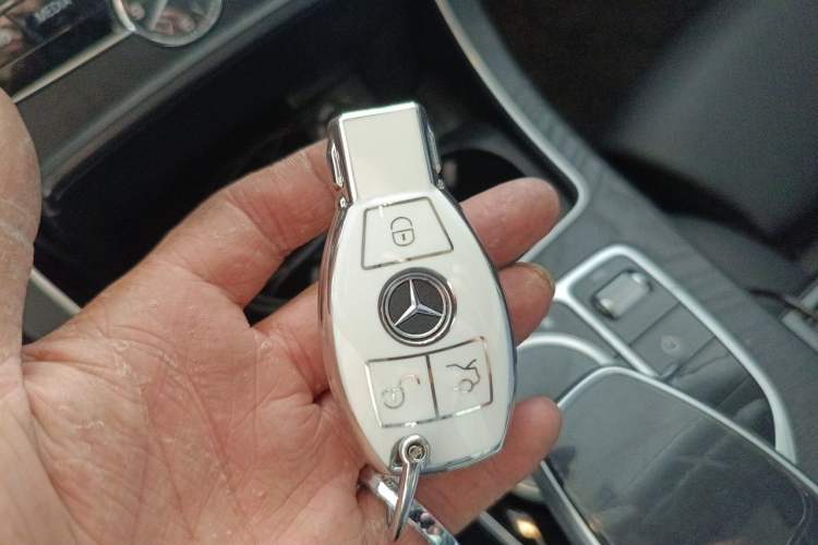 Used Mercedes-Benz C-Class 2017 Restyled C 180 L Fashion Edition Sport Version Vehicle Key