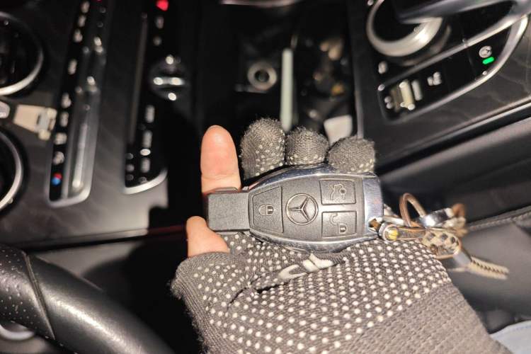 Used Mercedes-Benz C-Class 2017 Restyled C 200 Sport Edition Vehicle Key