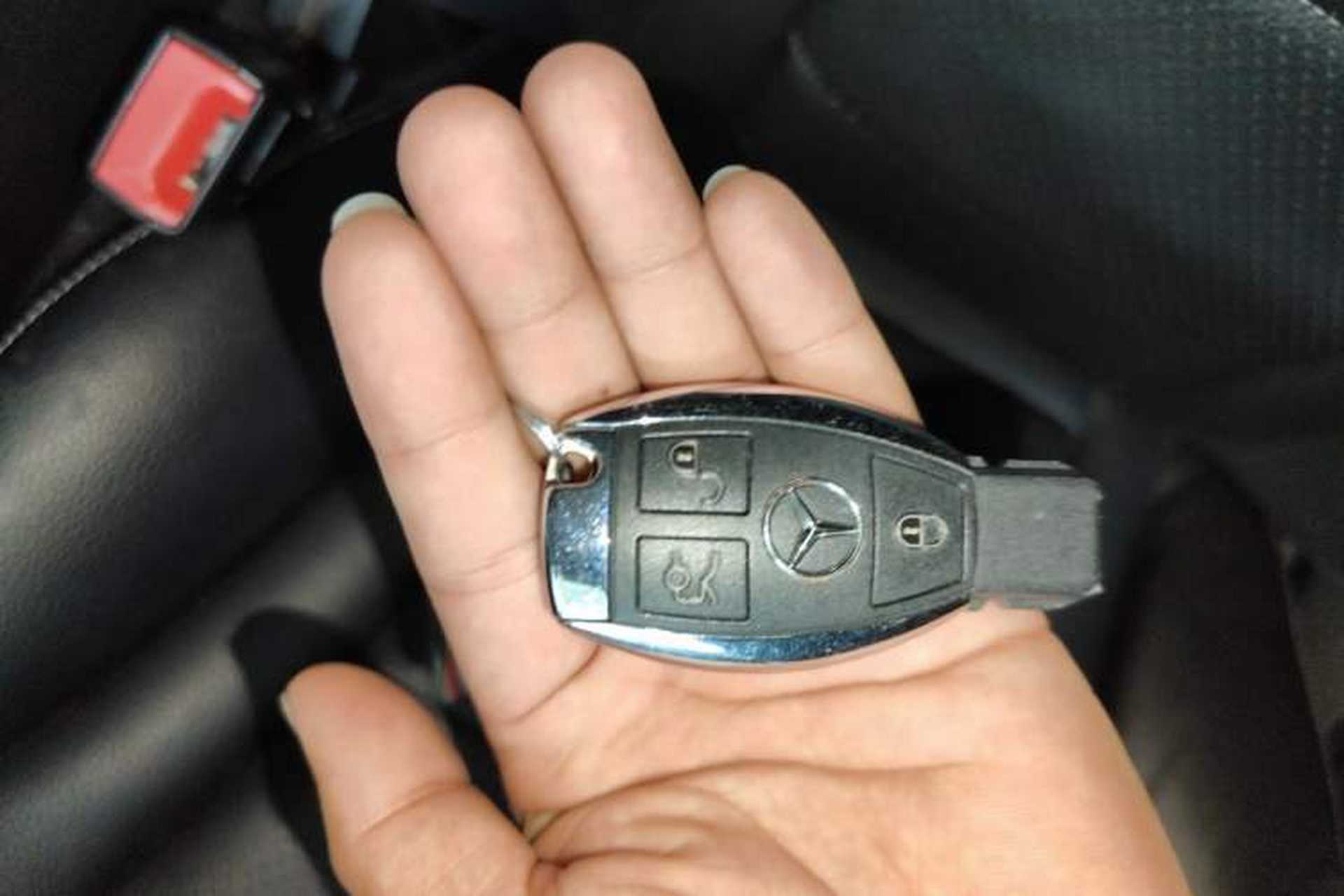 Used Mercedes-Benz C-Class 2017 C 200 L Sport Edition Vehicle Key