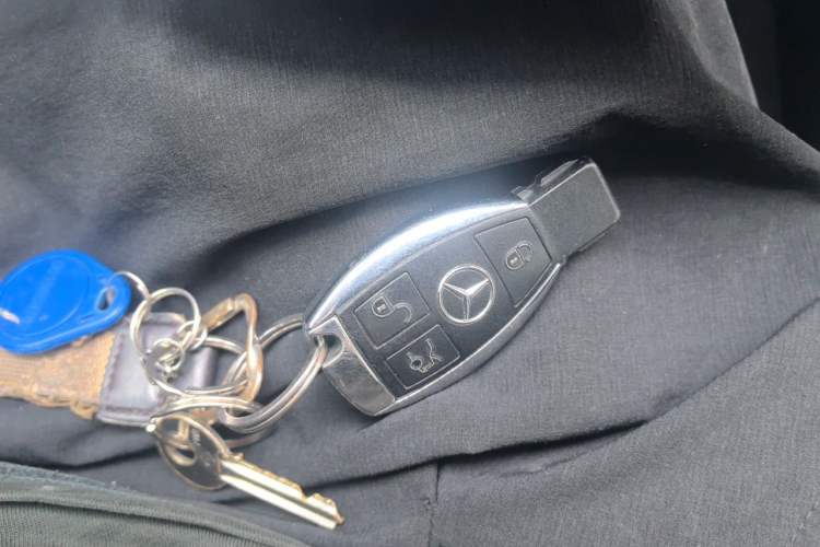 Used Mercedes-Benz C-Class 2017 Facelift C 200 L Sport Edition Vehicle Key