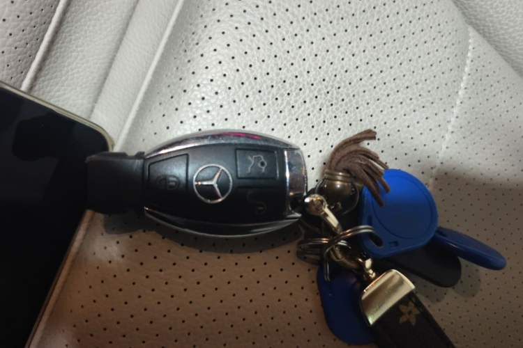 Used Mercedes-Benz C-Class 2017 C 200 L Vehicle Key