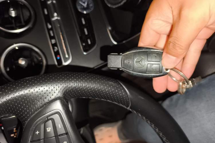 Used Mercedes-Benz C-Class 2017 Restyled C 180 L Fashion Edition Sport Version Vehicle Key