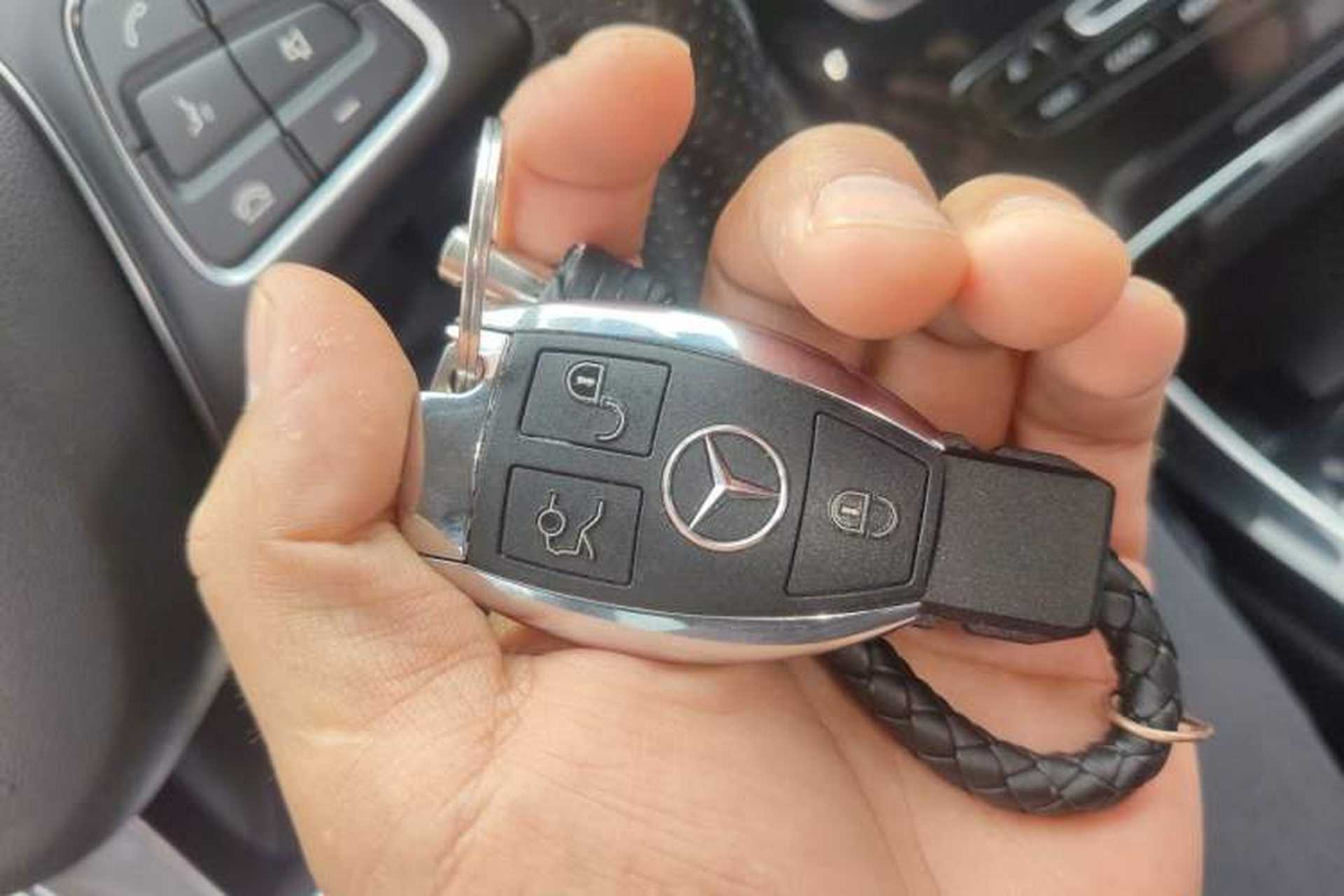 Used Mercedes-Benz C-Class 2017 Revised C 180 L Dynamic Sports Edition Vehicle Key