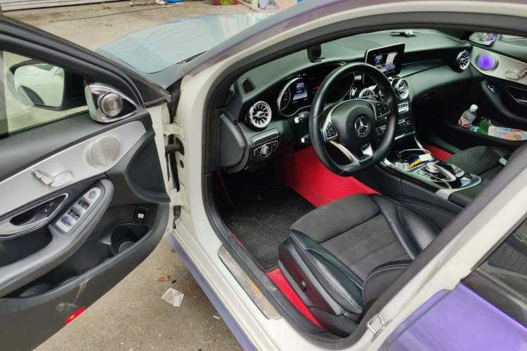 Used Mercedes-Benz C-Class 2017 C 200 Sport Edition Driver Seat