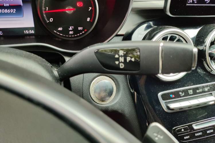 Used Mercedes-Benz C-Class 2017 C 200 Sport Edition Gear Lever