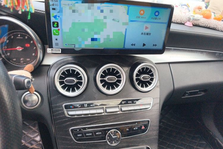 Used Mercedes-Benz C-Class 2018 C 180 L Fashion Edition Sport Version Audio And AC Panel