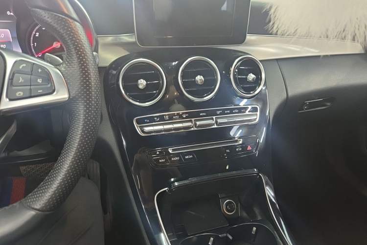 Used Mercedes-Benz C-Class 2018 C 200 Sport Edition Audio And AC Panel