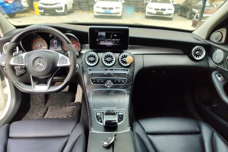 Used Mercedes-Benz C-Class 2018 C 200 Estate Center Console