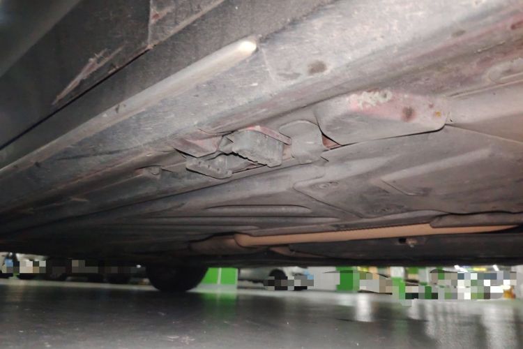 Used Mercedes-Benz C-Class 2018 C 180 L Fashion Edition Sport Version Chassis Front Right