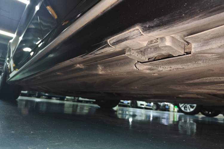 Used Mercedes-Benz C-Class 2018 C 200 L Sport Edition Chassis Front Right