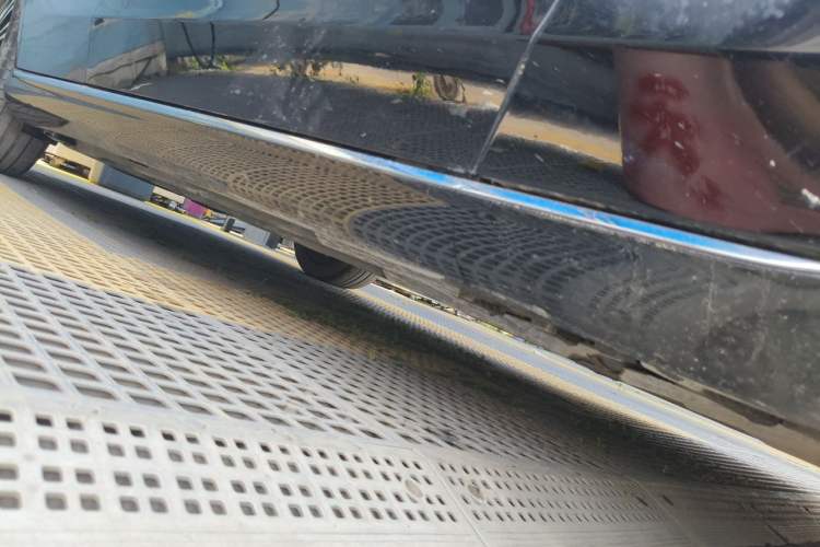 Used Mercedes-Benz C-Class 2018 C 200 L Chassis Front Right