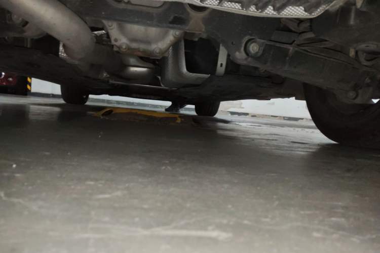 Used Mercedes-Benz C-Class 2018 C 200 L Chassis Rear