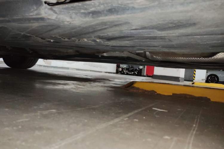 Used Mercedes-Benz C-Class 2018 C 200 L Chassis Rear Left