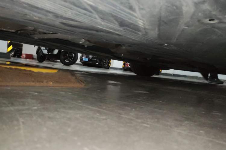 Used Mercedes-Benz C-Class 2018 C 200 L Chassis Rear Right