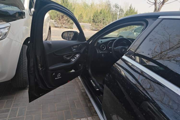 Used Mercedes-Benz C-Class 2018 C 200 L Sport Edition Driver Seat