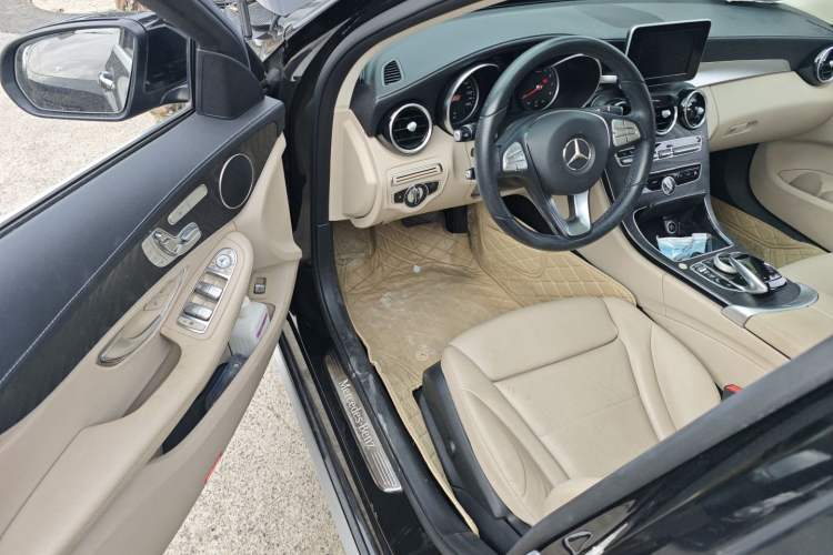 Used Mercedes-Benz C-Class 2018 C 200 L 4MATIC Sport Edition Driver Seat