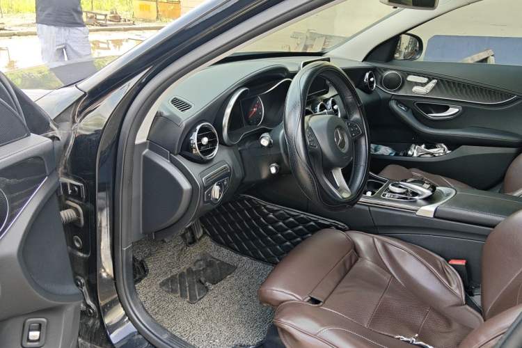 Used Mercedes-Benz C-Class 2018 C 200 L Sport Edition Driver Seat