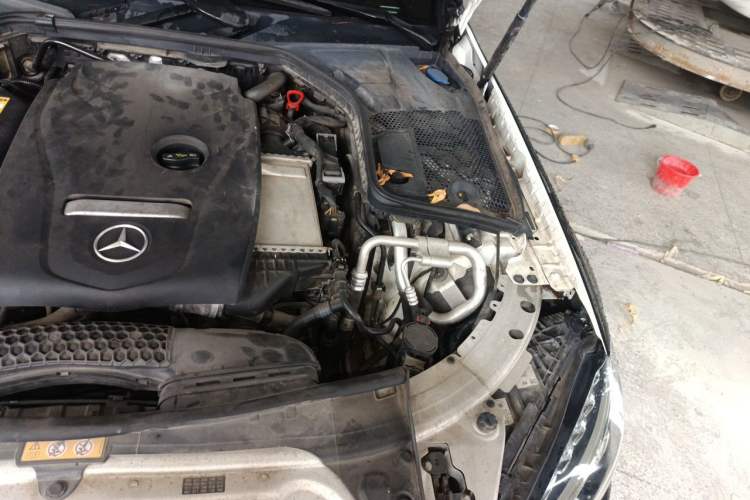 Used Mercedes-Benz C-Class 2018 C 180 L Fashion Edition Sport Version Engine Bay Left
