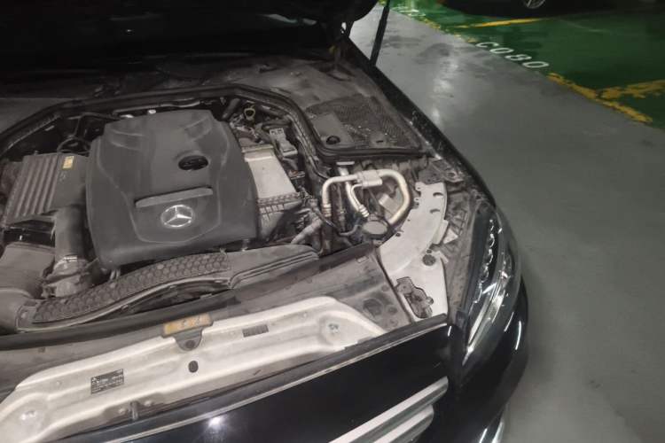 Used Mercedes-Benz C-Class 2018 C 200 L Sport Edition Engine Bay Left
