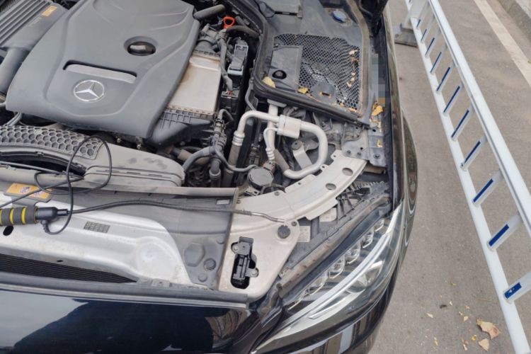 Used Mercedes-Benz C-Class 2018 C 180 L Fashion Edition Sport Version Engine Bay Left