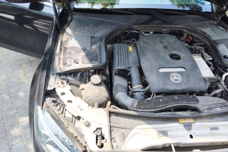Used Mercedes-Benz C-Class 2018 C 180 L Fashion Edition Sport Version Engine Bay Right
