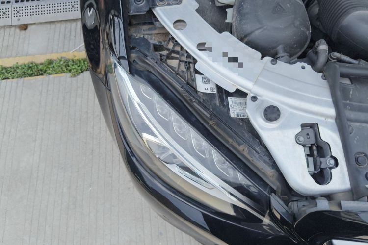 Used Mercedes-Benz C-Class 2018 C 200 L Engine Bay Right