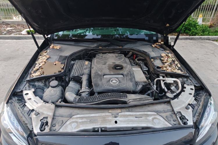 Used Mercedes-Benz C-Class 2018 C 180 L Fashion Edition Sport Version Engine Bay