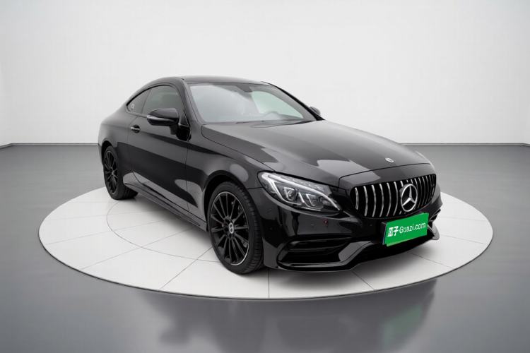 Used Mercedes-Benz C-Class 2018 C 200 4MATIC Coupe Exterior 2