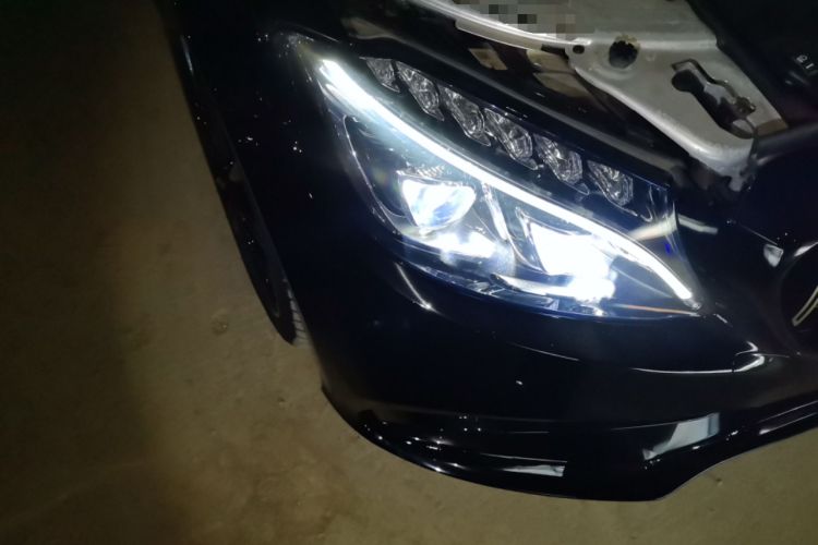 Used Mercedes-Benz C-Class 2018 C 200 4MATIC Coupe Exterior 6