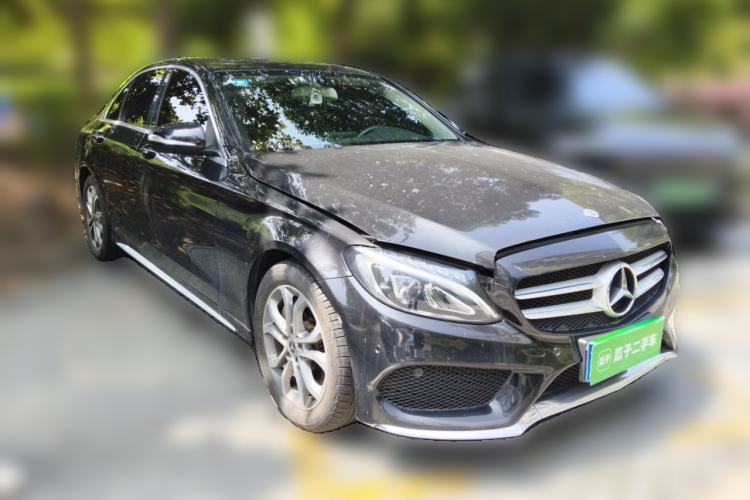 Used Mercedes-Benz C-Class 2018 C 180 L Fashion Edition Sport Version Front Right 45 Deg