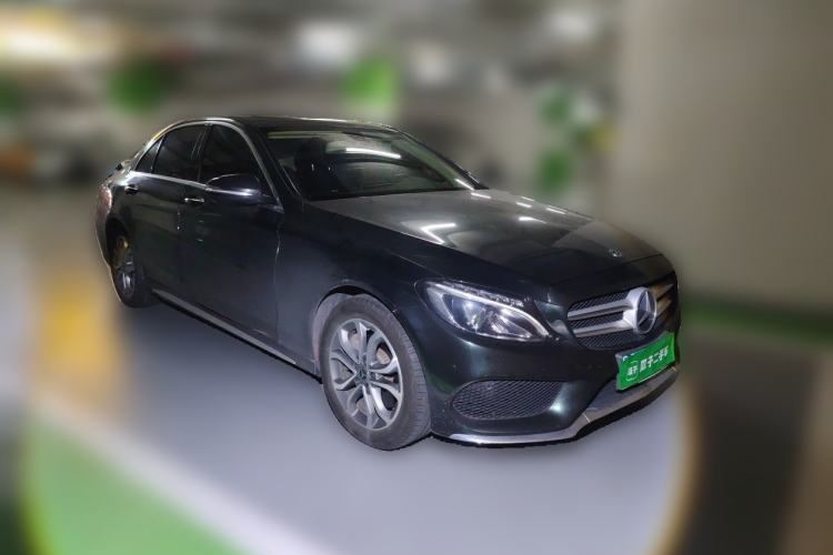Used Mercedes-Benz C-Class 2018 C 180 L Fashion Edition Sport Version Front Right 45 Deg