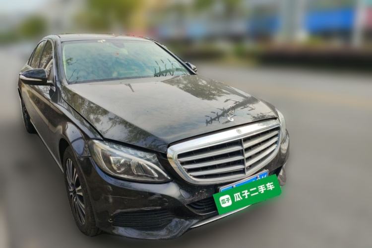 Used Mercedes-Benz C-Class 2018 C 200 L Front Right 45 Deg