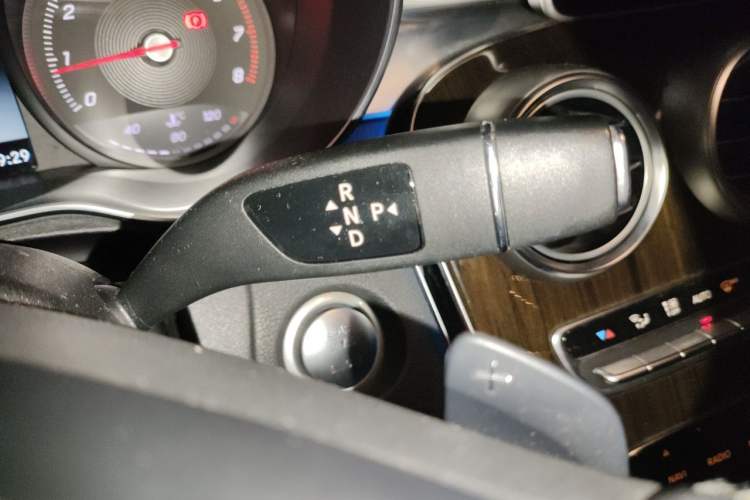 Used Mercedes-Benz C-Class 2018 C 200 L Gear Lever