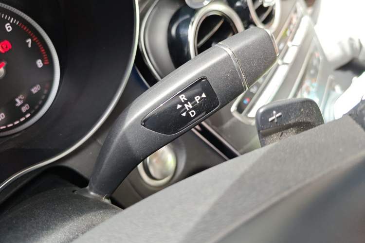 Used Mercedes-Benz C-Class 2018 C 200 L Sport Edition Gear Lever