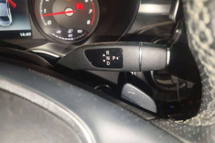 Used Mercedes-Benz C-Class 2018 C 200 L Sport Edition Gear Lever