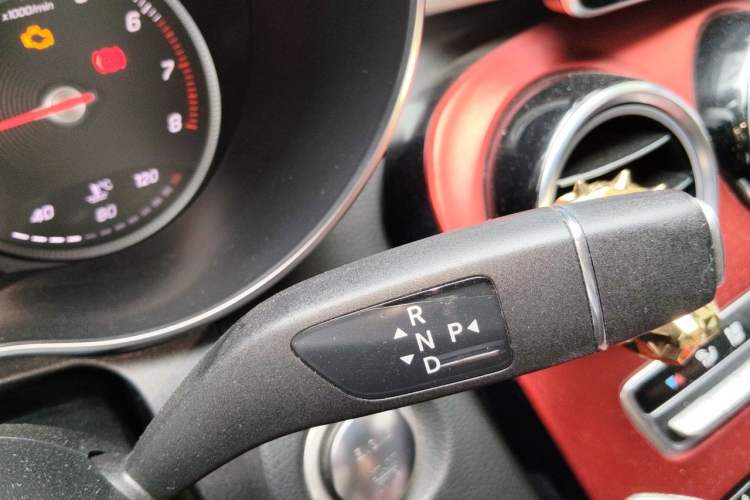 Used Mercedes-Benz C-Class 2018 C 200 Coupe Gear Lever
