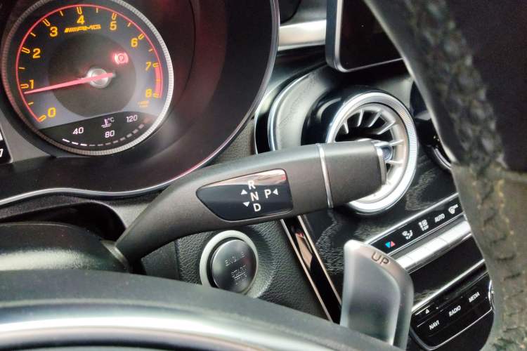 Used Mercedes-Benz C-Class 2018 C 200 Estate Gear Lever