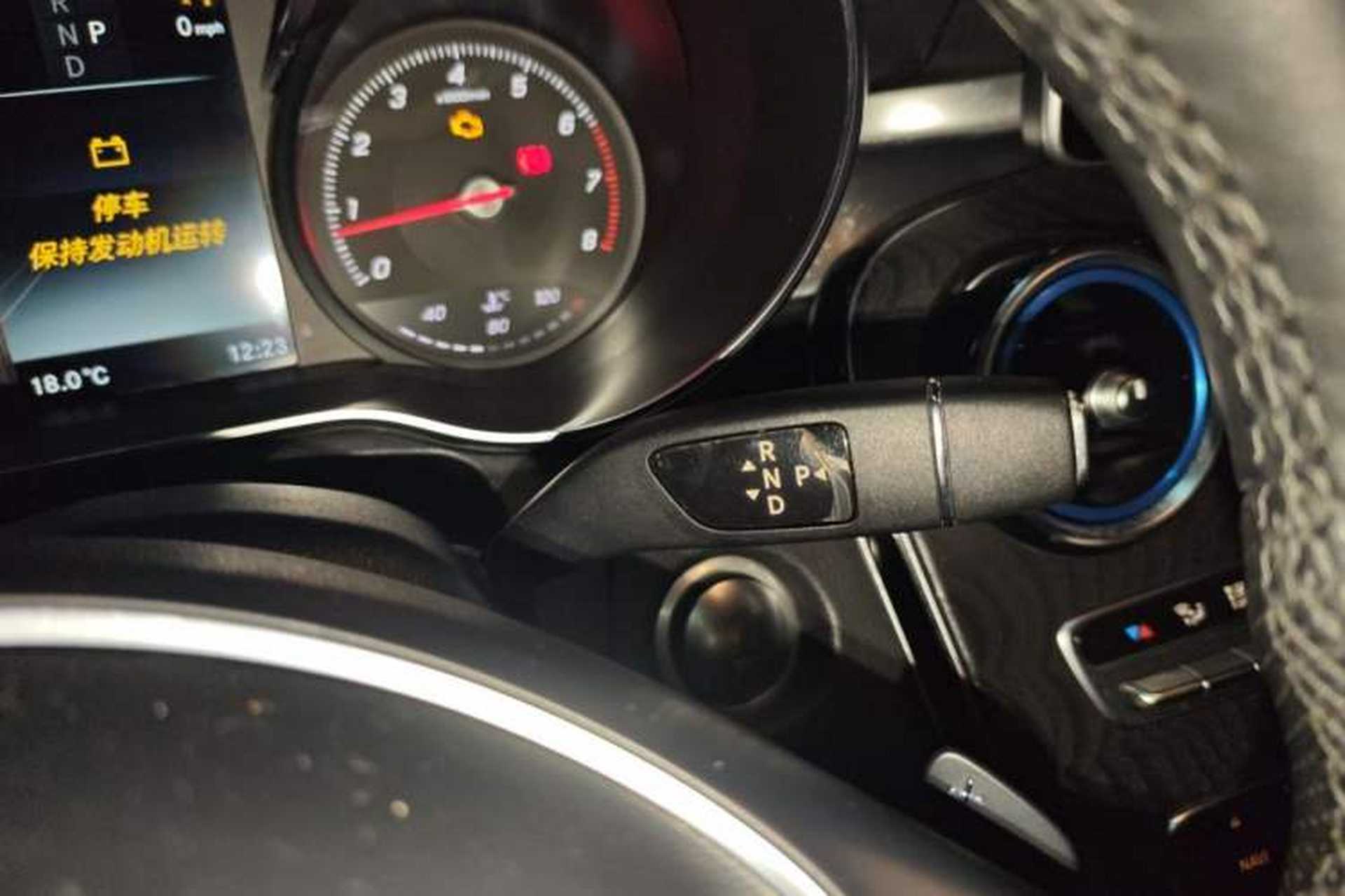 Used Mercedes-Benz C-Class 2018 C 200 L Sport Edition Gear Lever