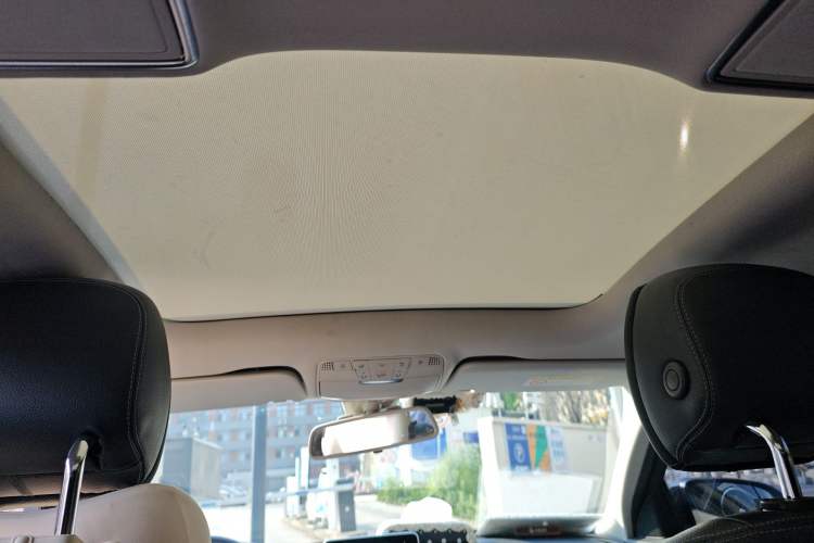 Used Mercedes-Benz C-Class 2018 C 200 L Sport Edition Headliner