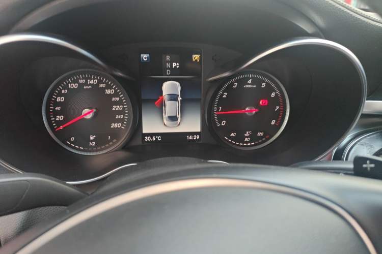 Used Mercedes-Benz C-Class 2018 C 180 L Fashion Edition Sport Version Instrument Cluster