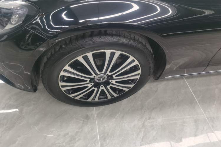 Used Mercedes-Benz C-Class 2018 C 200 L Left Front Wheel Hub